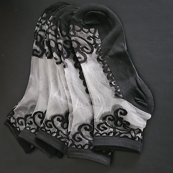 no brand Accessories - Trendy Black & White "Glass" Socks w Lace Detailing.New in pkg. Bundle of 4
